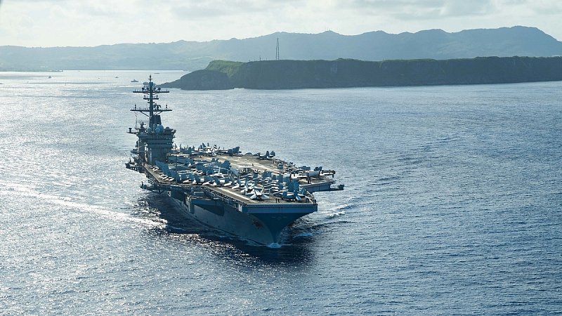 Авианосец "Теодор Рузвельт", США